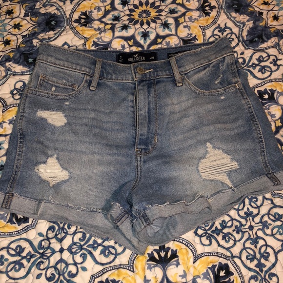 hollister ultra high rise shorts